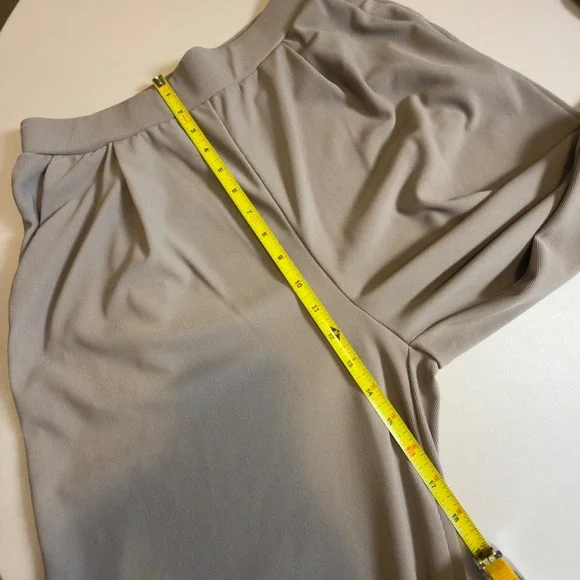 Halara Wide Leg Size M Pleated Trousers High Waist Flowy Dress Pants Taupe Grey - Picture 11 of 11